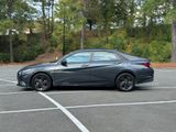 Used 2022 Hyundai Elantra SEL w/ Convenience Package image 6