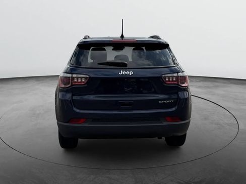 Used 2018 Jeep Compass Sport w/ Tech Group FWD image 6