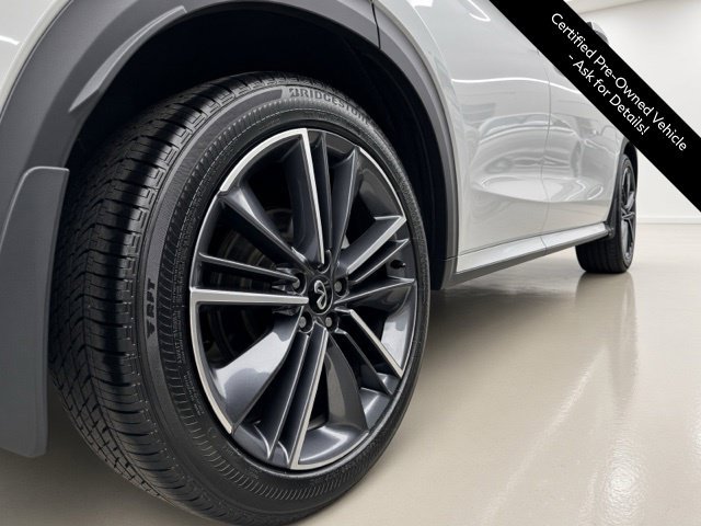 Certified 2025 INFINITI QX50 Sport AWD/4WD image 17