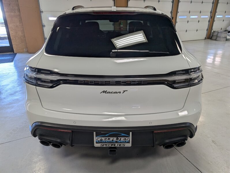 Used 2023 Porsche Macan Turbo AWD/4WD image 9