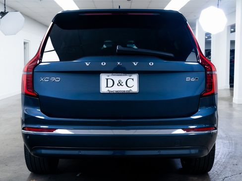 Used 2025 Volvo XC90 B6 Plus image 5
