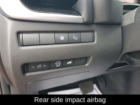 Certified 2025 Nissan Rogue SL w/ SL Premium Package AWD/4WD image 27