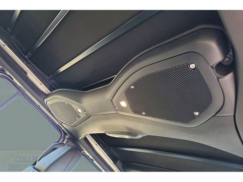 New 2025 Jeep Wrangler Unlimited Rubicon 392 image 22