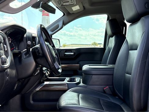 Used 2021 Chevrolet Silverado 1500 LT Trail Boss w/ Convenience Package II AWD/4WD image 15