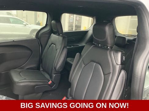New 2026 Chrysler Pacifica Select w/ S Appearance Package image 28