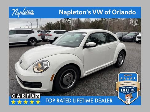 Used 2013 Volkswagen Beetle 2.5 image 1