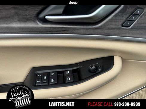 Certified 2023 Jeep Grand Cherokee 4xe image 27