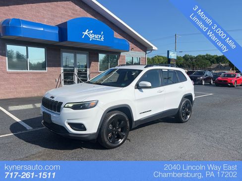 Used 2020 Jeep Cherokee Latitude Plus w/ Cold Weather Group AWD/4WD image 1