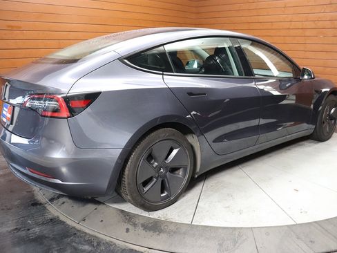 Used 2023 Tesla Model 3 Standard Range image 17