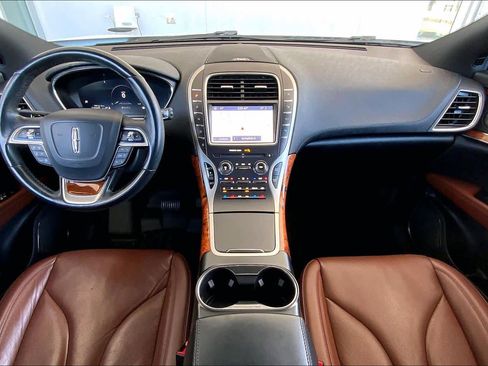 Used 2020 Lincoln Nautilus Reserve w/ Equipment Group 201A image 15