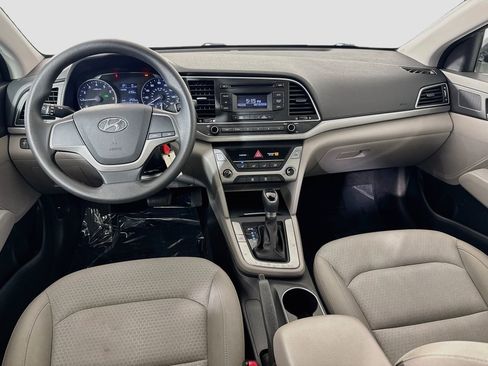 Used 2017 Hyundai Elantra SE FWD image 17