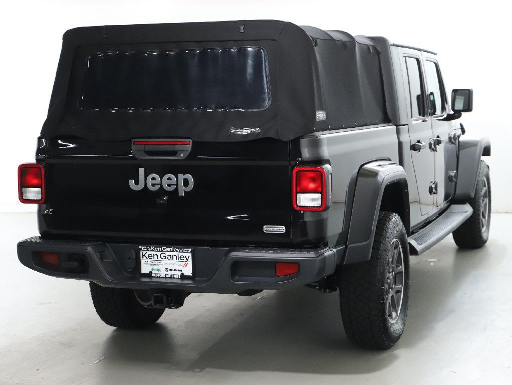 Used 2022 Jeep Gladiator Overland w/ Trailer Tow Package AWD/4WD image 46