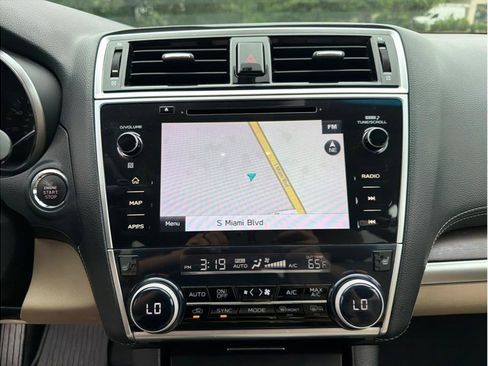 Used 2018 Subaru Outback 2.5i Limited AWD/4WD image 19