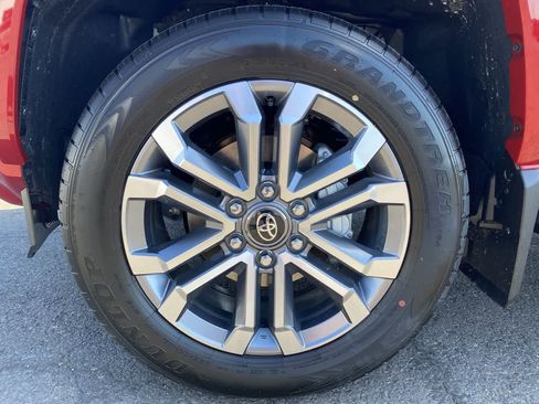 New 2026 Toyota 4Runner Limited AWD/4WD image 10