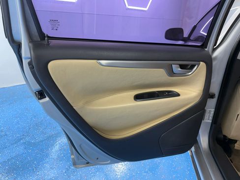 Used 2005 Volvo V70 R image 36