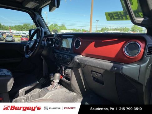 Used 2020 Jeep Gladiator Rubicon AWD/4WD image 32