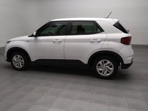 Used 2023 Hyundai Venue SE w/ Cargo Package image 3