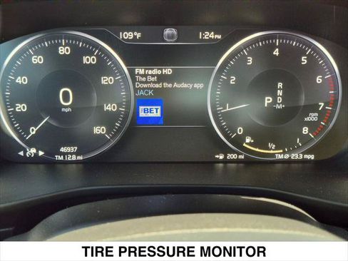 Used 2019 Volvo XC40 T5 R-Design AWD/4WD image 16