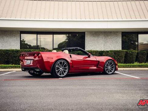 Used 2013 Chevrolet Corvette 427 w/ 1SB Preferred Equipment Group RWD image 21