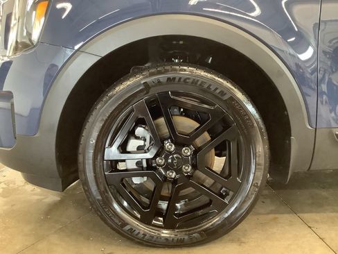 Certified 2025 Kia Telluride SX Prestige X-Line AWD/4WD image 30
