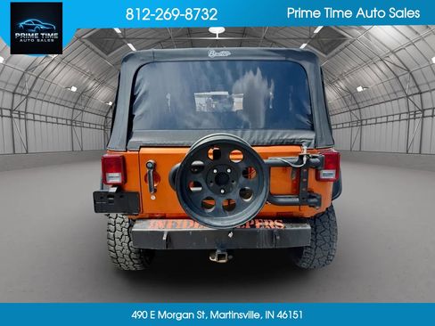 Used 2011 Jeep Wrangler Rubicon w/ PWR Convenience Group AWD/4WD image 4