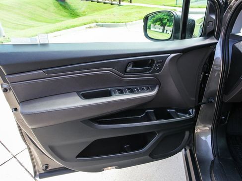 Used 2019 Honda Odyssey EX-L image 37