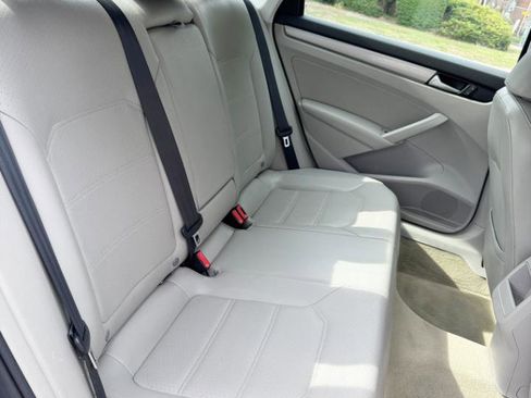 Used 2015 Volkswagen Passat 1.8T Wolfsburg Edition FWD image 15