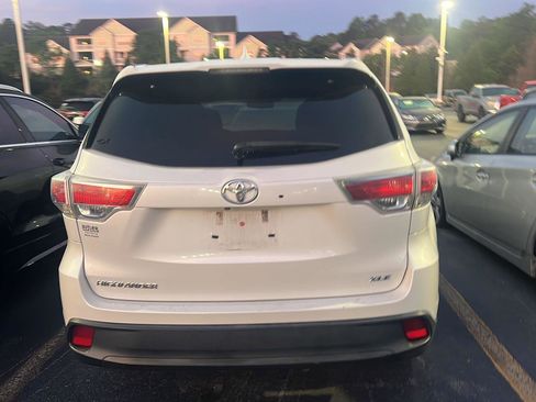 Used 2016 Toyota Highlander XLE image 9