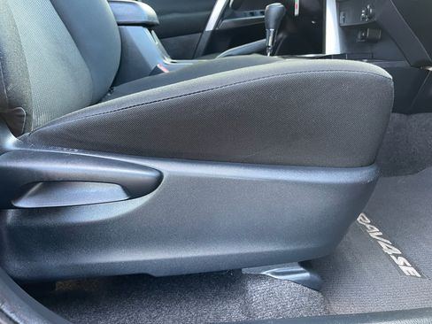 Used 2017 Toyota RAV4 LE image 26