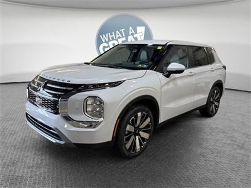 New 2025 Mitsubishi Outlander SE image 8