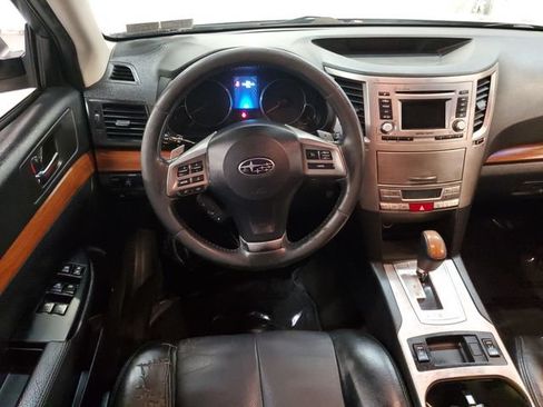 Used 2013 Subaru Outback 3.6R Limited AWD/4WD image 14