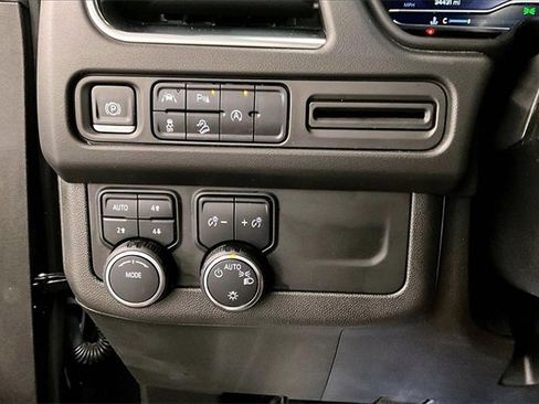 Used 2023 Chevrolet Tahoe Z71 image 34