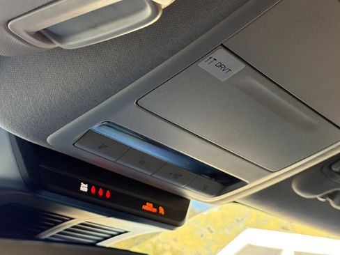 Used 2025 MAZDA CX-30 AWD 2.5 S w/ Select Sport Pkg image 24