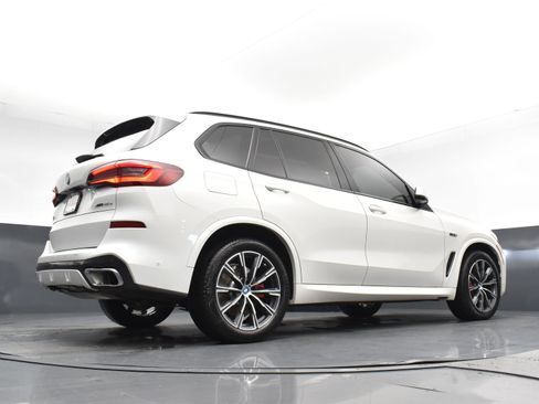 Used 2023 BMW X5 xDrive45e w/ Executive Package AWD/4WD image 21