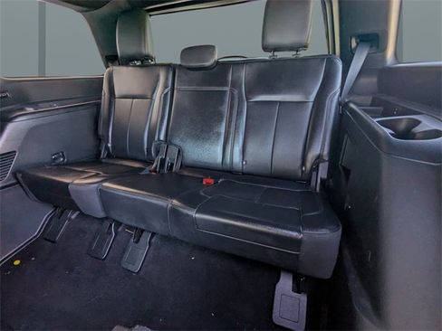 Used 2021 Ford Expedition XLT image 16