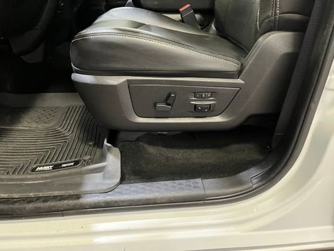 Used 2016 RAM 2500 Laramie AWD/4WD image 15