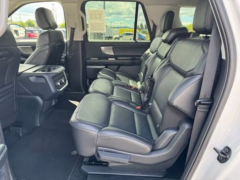 Certified 2025 Ford Expedition Max Platinum AWD/4WD image 26