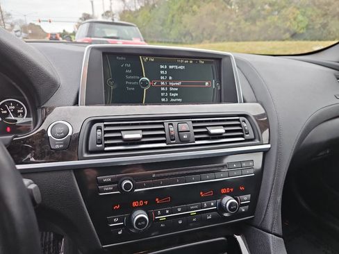 Used 2013 BMW 650i xDrive Convertible image 20