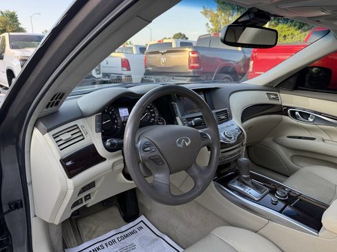 Used 2012 INFINITI M37 w/ Premium Pkg RWD image 6