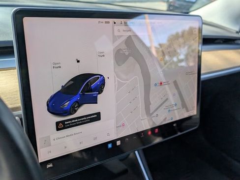 Used 2019 Tesla Model 3 Long Range image 22