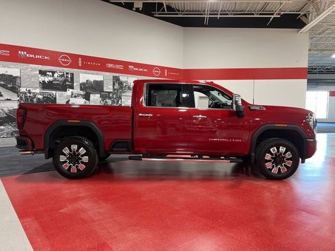 Used 2024 GMC Sierra 2500 Denali w/ Denali Reserve Package image 2