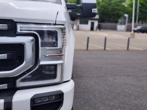 Certified 2022 Ford F350 Platinum AWD/4WD image 10