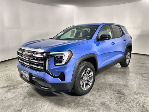 Used 2025 GMC Terrain Elevation image 4