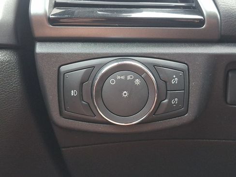 Used 2016 Ford Fusion SE w/ Equipment Group 201A FWD image 23