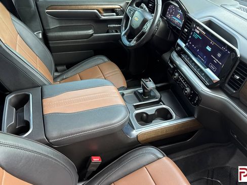 Used 2024 Chevrolet Silverado 1500 High Country AWD/4WD image 18