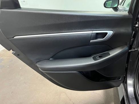 Used 2025 Hyundai Sonata SEL AWD/4WD image 15