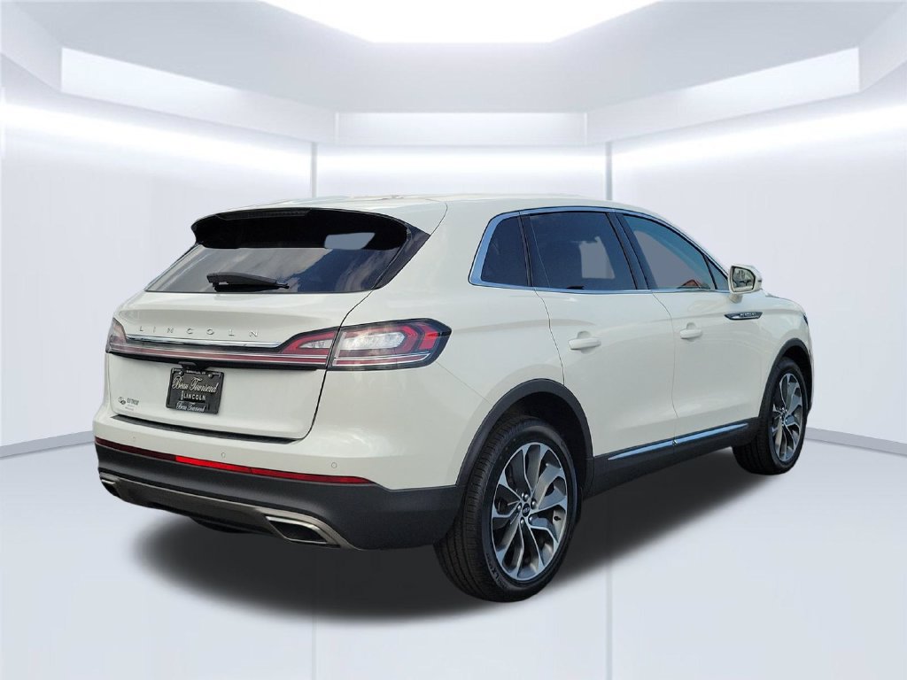 Certified 2023 Lincoln Nautilus Reserve AWD/4WD image 5
