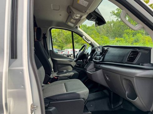 Used 2025 Ford Transit 250 Low Roof w/ Exterior Upgrade Package RWD image 10