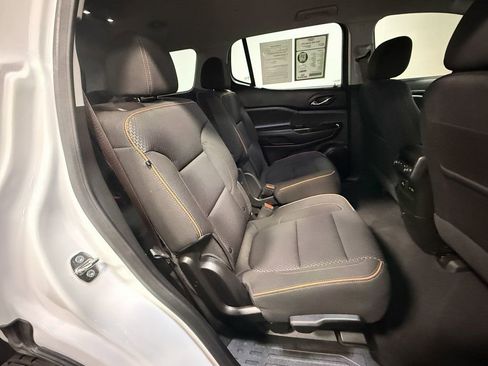 Used 2023 GMC Acadia AT4 image 14