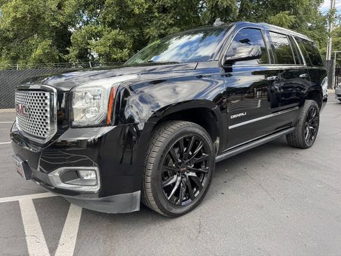 Used 2017 GMC Yukon Denali w/ Open Road Package AWD/4WD image 1
